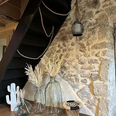 Pont Du Gard - Maison, מלון 3*
